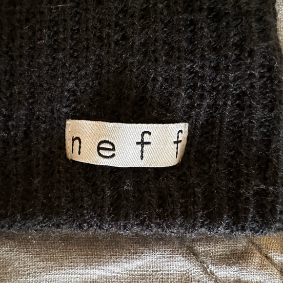 NEFF Black Beanie - Picture 3 of 3